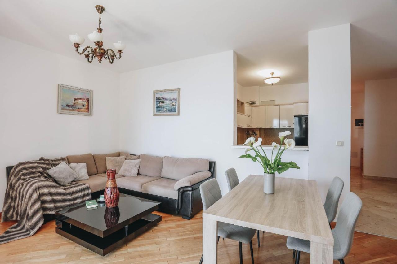 Apartment Near Ponta Nova Of Rafailovici Bečići Ngoại thất bức ảnh